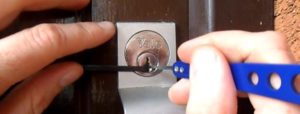 lock opening